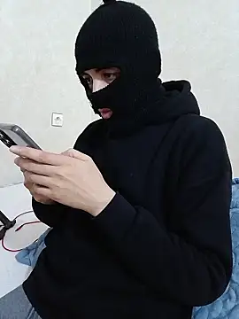 arabqueen online show from January 7, 2026, 8:25 pm