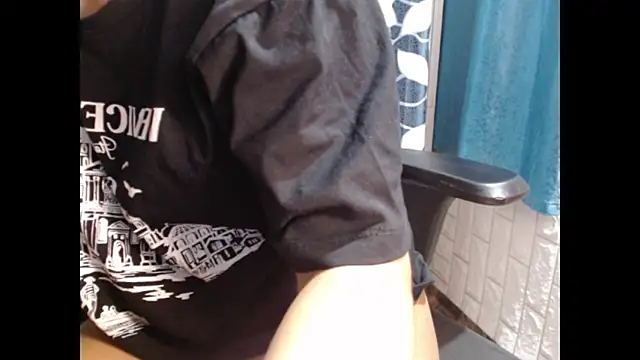 Snapshot of CuteRhea69 chatting on March 17, 2025, 12:57 pm CuteRhea69 online show from March 17, 2025, 12:57 pm