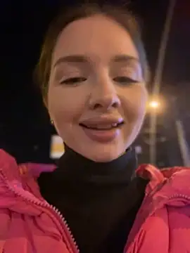 KrisMagnoly online show from April 10, 2026, 7:10 pm