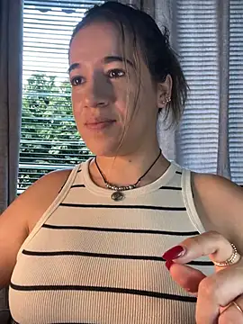 Antonellachic73 online show from December 13, 2024, 9:30 pm