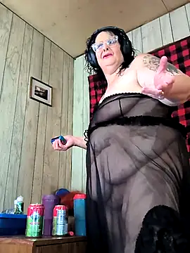 davisdesiresxh online show from September 15, 2025, 1:44 pm