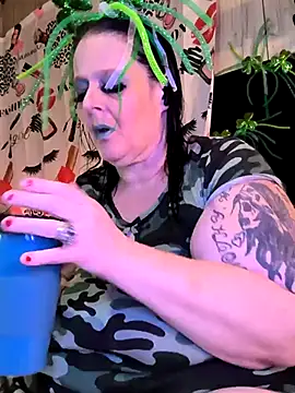 davisdesiresxh online show from March 17, 2025, 2:23 pm