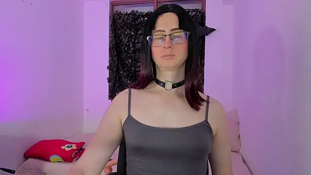 KimberlyJohnsoon online show from October 6, 2025, 8:09 pm