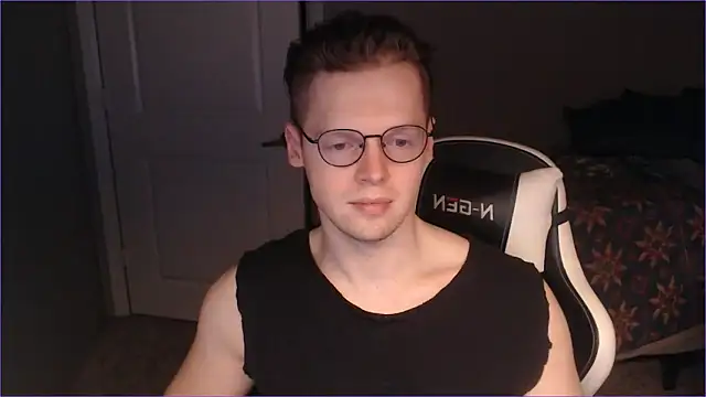 doloresman online show from October 2, 2025, 9:01 am