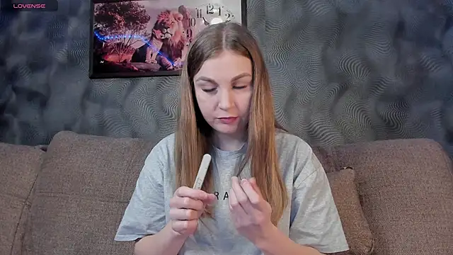 CassieMils online show from February 12, 2025, 8:16 am