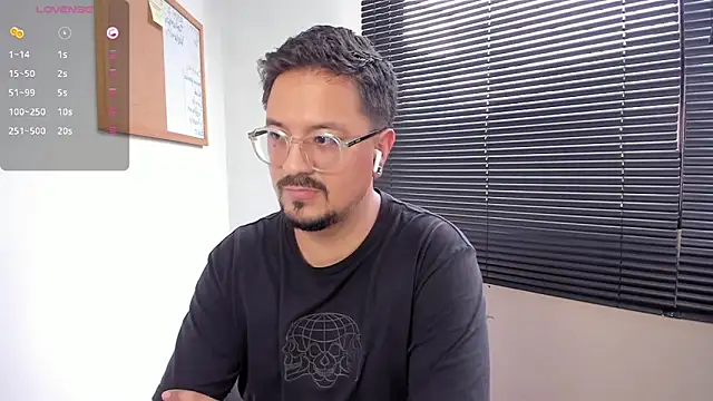 DaviidEvans  online show from December 31, 2024, 5:29 pm