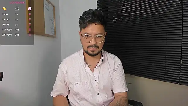 DaviidEvans  online show from December 14, 2024, 11:12 pm