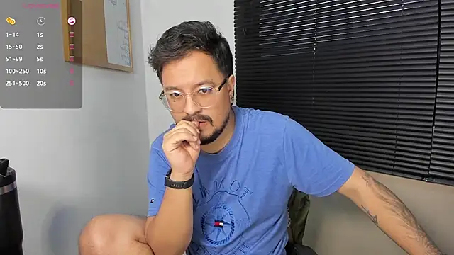 DaviidEvans  online show from December 19, 2024, 11:07 am