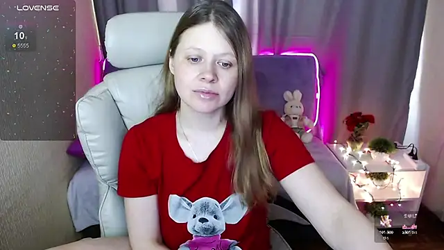 alekasamui online show from March 13, 2025, 4:49 am