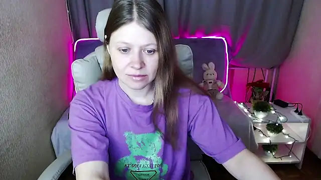 alekasamui online show from March 5, 2025, 1:31 am