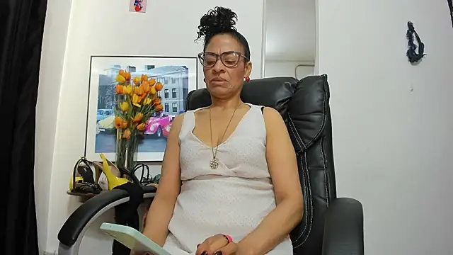 Aries Mature online show from January 7, 2026, 4:01 pm