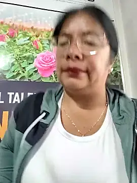   valentina18 online show from March 28, 2026, 1:01 pm