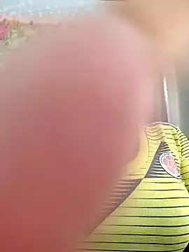   valentina18 online show from March 29, 2026, 1:13 pm