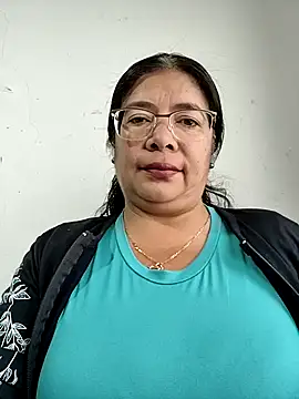   valentina18 online show from January 8, 2026, 1:28 pm