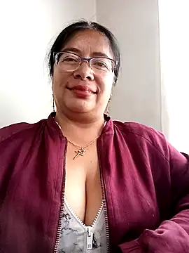   valentina18 online show from March 18, 2025, 8:48 pm