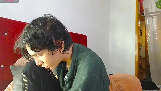 LAICK 01 online show from April 18, 2026, 5:43 am