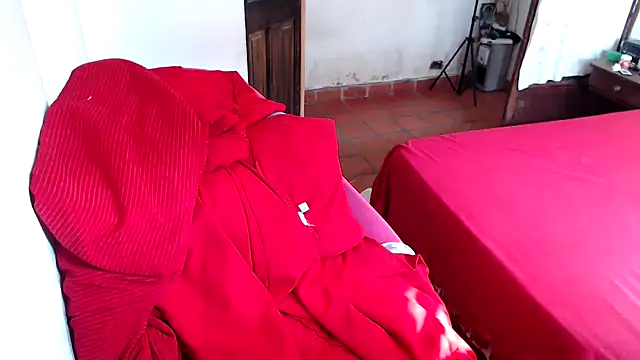 deftoolceles online show from September 18, 2025, 2:42 pm