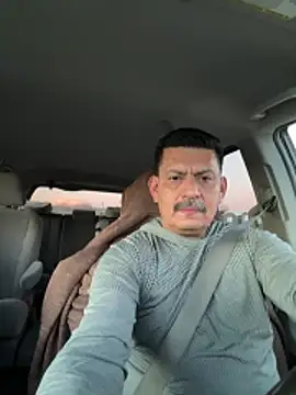 Snapshot of pumaHotz chatting on November 26, 2025, 11:27 pm pumaHotz online show from November 26, 2025, 11:27 pm