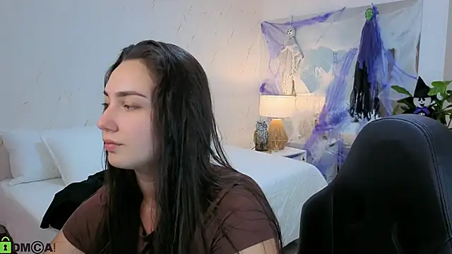 ava blue online show from October 20, 2025, 7:47 pm