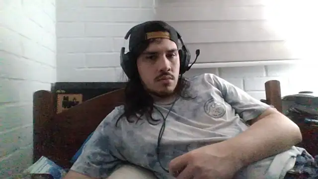 hung weeb online show from February 18, 2025, 4:37 am