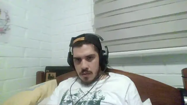 hung weeb online show from February 6, 2025, 2:55 am