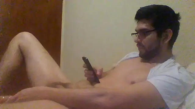 Tomthelong online show from November 7, 2025, 3:44 am