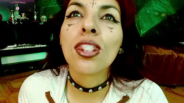 julieth sex1 online show from April 30, 2026, 8:54 am