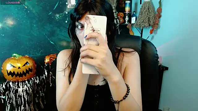 Snapshot of julieth_sex1 chatting on October 4, 2025, 2:35 am julieth sex1 online show from October 4, 2025, 2:35 am