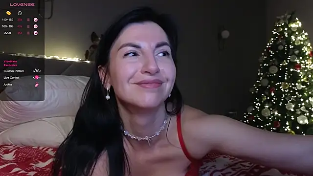 Mary love16 online show from December 13, 2025, 8:04 pm