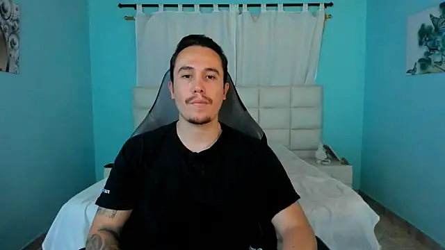 juan  jimenez online show from April 18, 2026, 10:54 pm