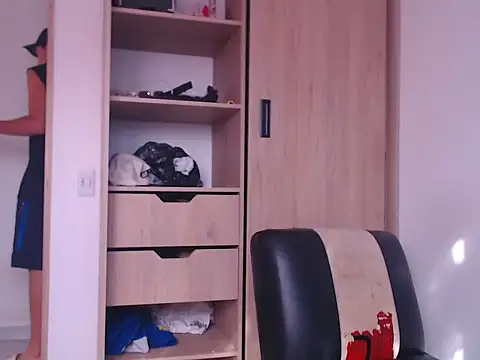 ChrisDamon online show from October 26, 2025, 1:22 pm