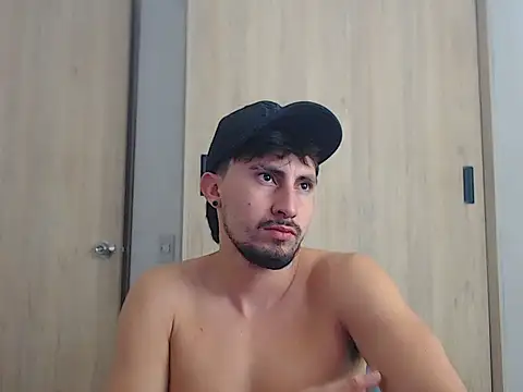 ChrisDamon online show from November 24, 2025, 10:37 am