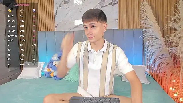 DustinLevine online show from March 25, 2026, 12:11 am