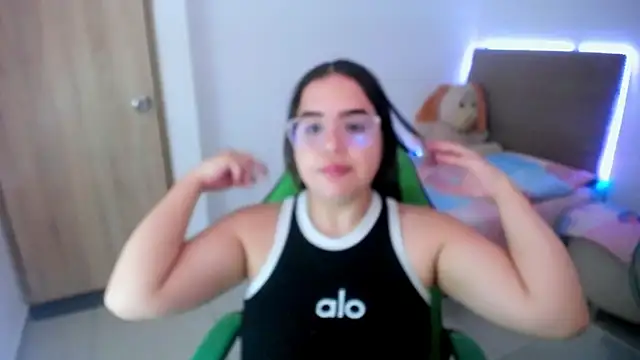 Snapshot of _alicia_z chatting on March 17, 2025, 9:46 pm alicia z online show from March 17, 2025, 9:46 pm