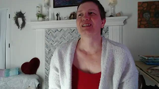 AuroraWillows online show from March 13, 2026, 3:44 am