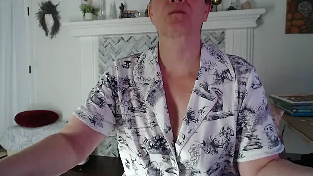 AuroraWillows online show from March 6, 2026, 7:58 am