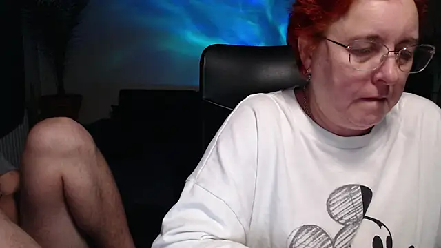 JoannaAndNeighbour online show from October 22, 2025, 7:46 pm