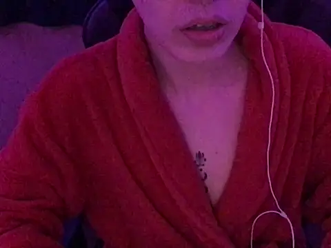 YumieCp online show from March 10, 2025, 10:07 am