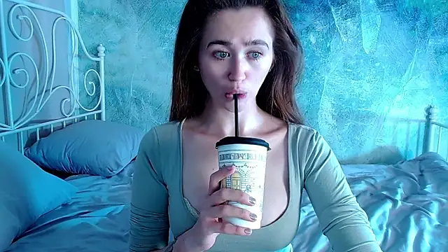 millllina online show from November 23, 2025, 2:16 pm