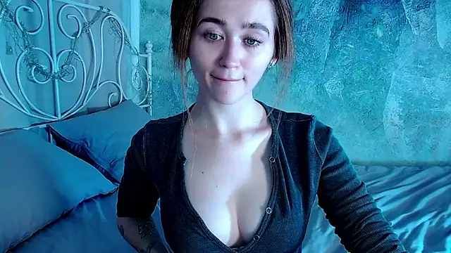 millllina online show from October 30, 2025, 1:04 am