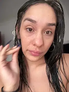   IRIS   online show from October 2, 2025, 1:25 pm