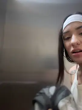   IRIS   online show from March 19, 2025, 5:50 pm