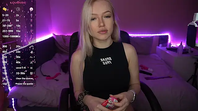 AmandaFiree online show from February 26, 2025, 7:02 am