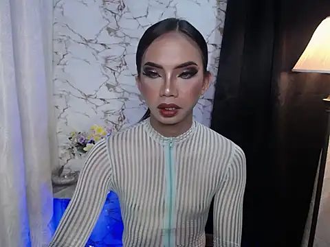 MirabelleNotch online show from September 19, 2025, 4:11 pm