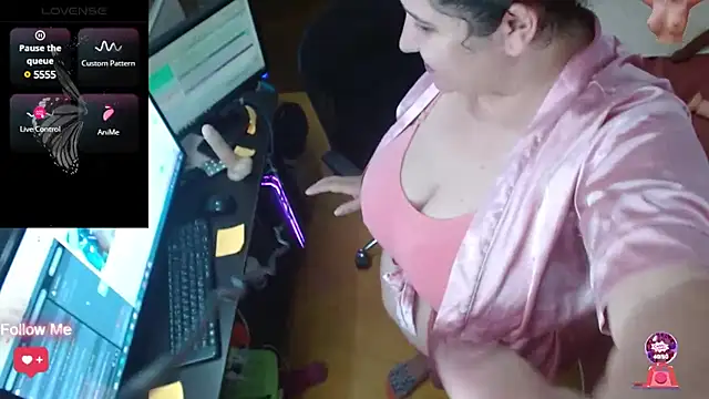 Snapshot of EMILY-NESSA chatting on March 7, 2025, 7:05 pm EMILY-NESSA online show from March 7, 2025, 7:05 pm