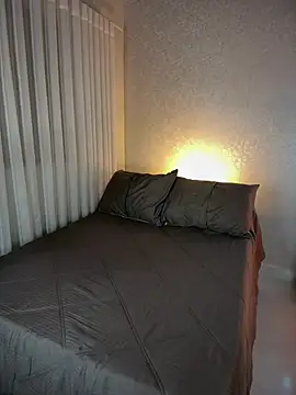 shannol ryan online show from February 15, 2026, 1:06 am