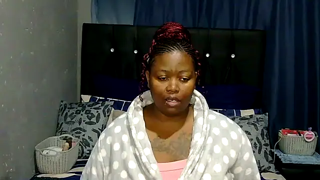 Snapshot of caramelbooty69 chatting on May 15, 2026, 1:14 am caramelbooty69 online show from May 15, 2026, 1:14 am