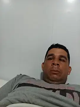 Snapshot of El-reyleon chatting on June 7, 2026, 6:02 pm El-reyleon online show from June 7, 2026, 6:02 pm
