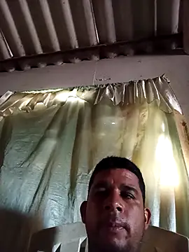 Snapshot of El-reyleon chatting on April 22, 2026, 2:13 pm El-reyleon online show from April 22, 2026, 2:13 pm