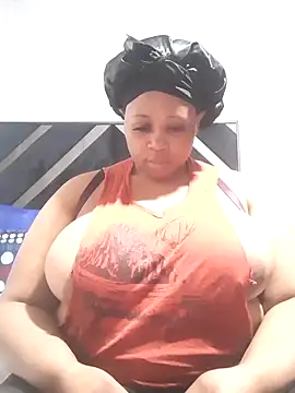 Snapshot of Sexy-queen99xx chatting on September 18, 2025, 7:44 am Sexy-queen99xx online show from September 18, 2025, 7:44 am